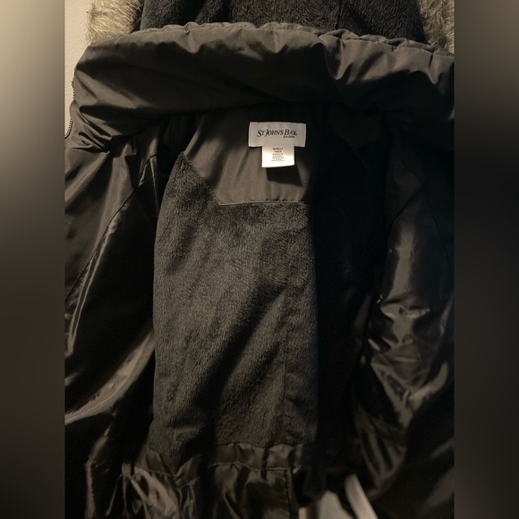 St. John’s Bay Hooded Puff Jacket. GUC Removable hood, warm & cozy - Sz Sm - Picture 8 of 11